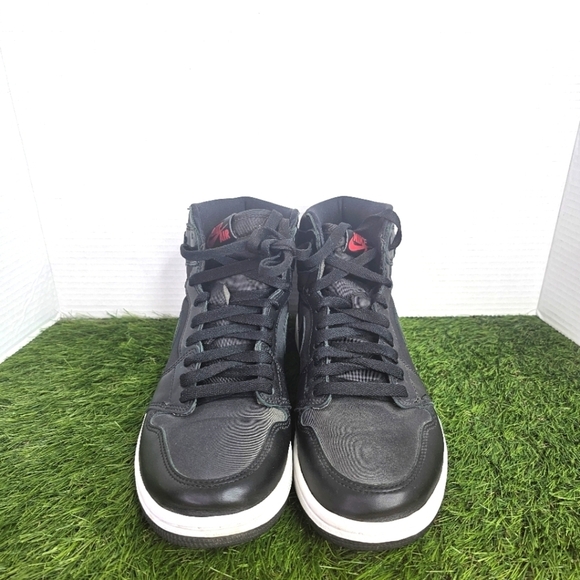 Jordan 1 Retro High Black Satin Gym Red | 8.0 - Picture 6 of 9